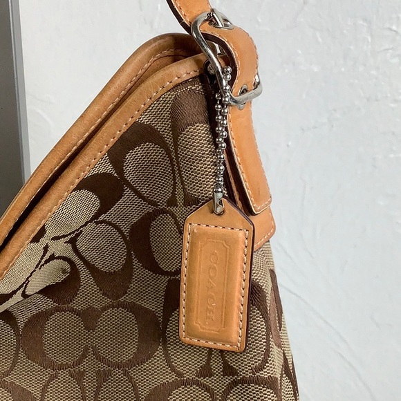 VGT Coach Hampton Signature CC fold over clip Hobo Bag & Matching Bifold Wallet - Picture 5 of 16